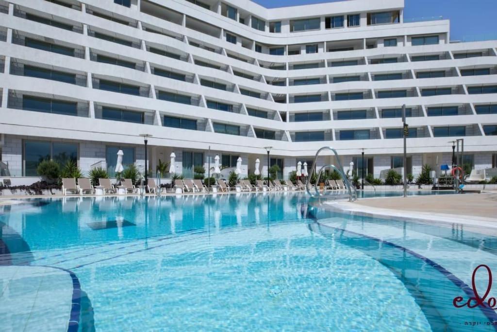 דירה מרווחת ושקטה 100 מטר מהים - By Edom Apartment Eilat